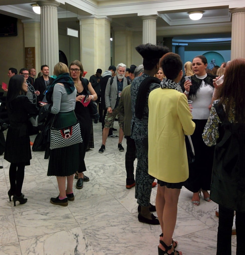 CELEBRITY GUESTS AT THE ENTRANCE REFRESHMENTS AREA